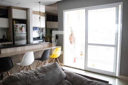 Sala de apartamento para alugar com 2 quartos, 64m² em Km 18, Osasco