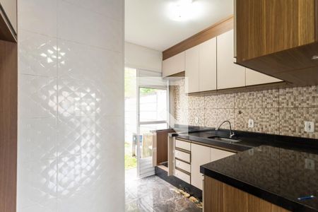 Casa de condomínio para alugar com 56m², 2 quartos e 1 vagaCozinha