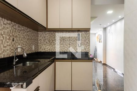 Casa de condomínio para alugar com 56m², 2 quartos e 1 vagaCozinha