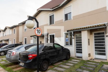 Casa de condomínio para alugar com 56m², 2 quartos e 1 vagaFachada