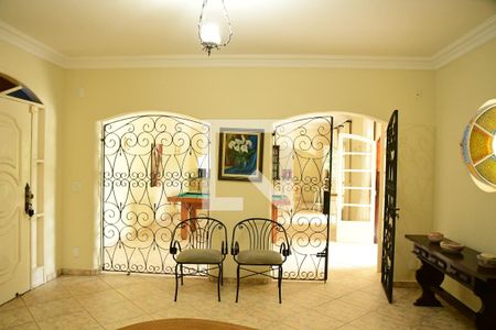 Sala de casa de condomínio para alugar com 4 quartos, 500m² em Chácara Eliana, Cotia