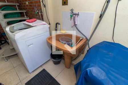 Casa à venda com 260m², 3 quartos e 1 vagaQuintal dos Fundos