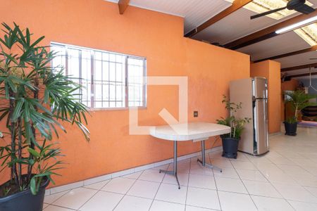 Casa à venda com 260m², 3 quartos e 1 vagaSalão