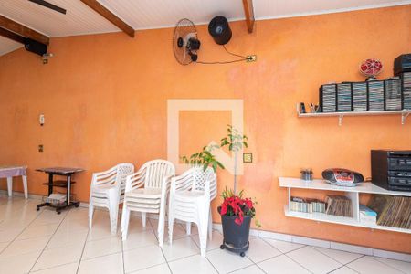 Casa à venda com 260m², 3 quartos e 1 vagaSalão