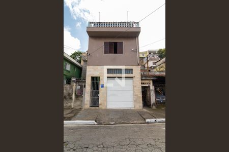 Casa à venda com 260m², 3 quartos e 1 vagaFachada