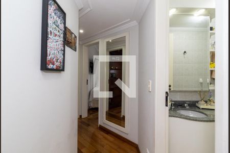 Apartamento à venda com 74m², 3 quartos e 2 vagasCorredor dos Quartos