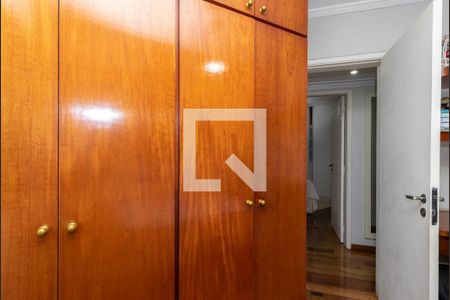 Apartamento à venda com 74m², 3 quartos e 2 vagasQuarto 3