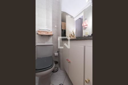 Apartamento à venda com 74m², 3 quartos e 2 vagasBanheiro da Suíte