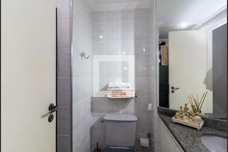 Apartamento à venda com 74m², 3 quartos e 2 vagasBanheiro da Suíte