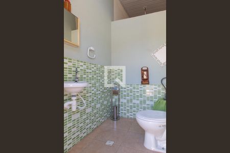 Casa para alugar com 521m², 5 quartos e 4 vagasBanheiro Externo