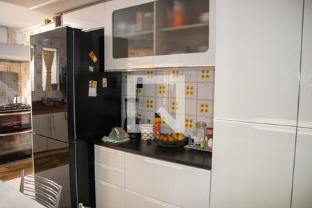 Casa à venda com 500m², 7 quartos e 1 vaga Casa à venda com 500m², 7 quartos e 1 vagaCozinha 3