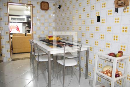 Casa à venda com 500m², 7 quartos e 1 vaga Casa à venda com 500m², 7 quartos e 1 vagaCozinha 3