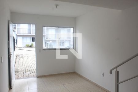 Sala de casa de condomínio para alugar com 2 quartos, 49m² em Da Graça, Cotia