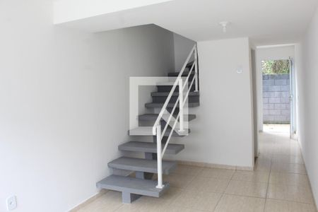 Sala de casa de condomínio para alugar com 2 quartos, 49m² em Da Graça, Cotia