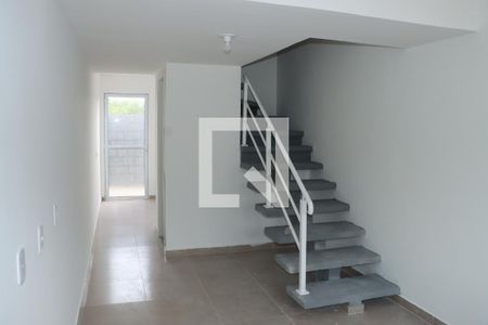 Casa de Condomínio para alugar com 2 quartos, 49m² em Bairro Jardim Nossa Senhora das Graças, Cotia