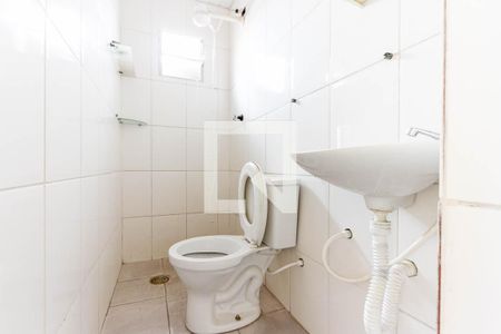 Casa à venda com 250m², 4 quartos e 4 vagas Casa à venda com 250m², 4 quartos e 4 vagasBanheiro da Edícula