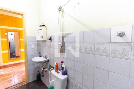 Casa à venda com 250m², 4 quartos e 4 vagas Casa à venda com 250m², 4 quartos e 4 vagasBanheiro