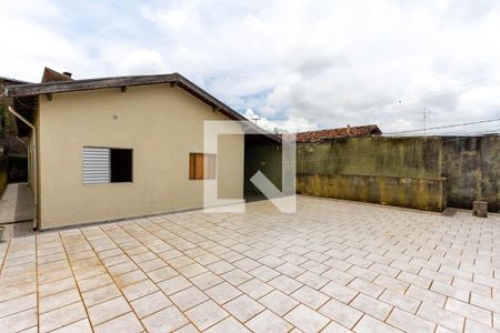 Casa à venda com 250m², 4 quartos e 4 vagas Casa à venda com 250m², 4 quartos e 4 vagasFachada da casa no primeiro andar