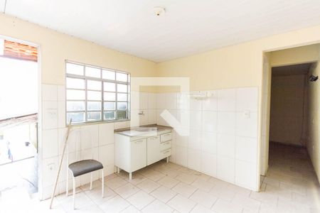 Casa à venda com 250m², 4 quartos e 4 vagas Casa à venda com 250m², 4 quartos e 4 vagasSala/Cozinha da Edícula