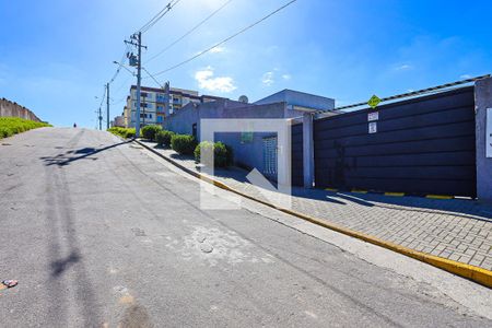 Casa de condomínio para alugar com 49m², 2 quartos e 1 vagaEntrada do condomínio e rua 