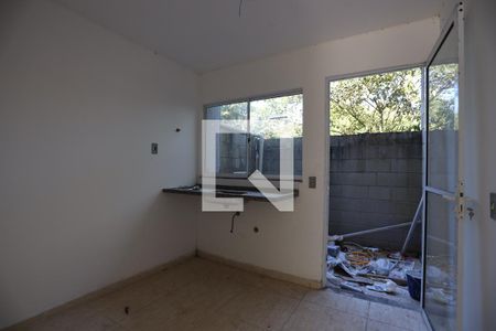 Cozinha de casa de condomínio para alugar com 2 quartos, 49m² em Da Graça, Cotia
