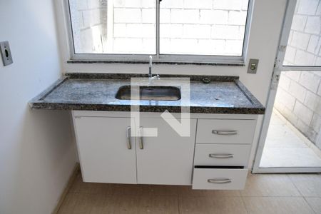 Casa de condomínio para alugar com 49m², 2 quartos e 1 vagaCozinha