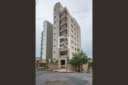 Apartamento à venda com 145m², 4 quartos e 3 vagas Apartamento à venda com 145m², 4 quartos e 3 vagasFachada