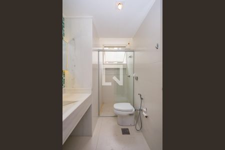 Apartamento à venda com 145m², 4 quartos e 3 vagas Apartamento à venda com 145m², 4 quartos e 3 vagasBanheiro Social