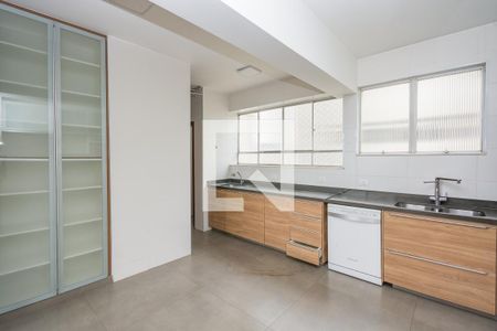 Apartamento à venda com 145m², 4 quartos e 3 vagas Apartamento à venda com 145m², 4 quartos e 3 vagasCozinha