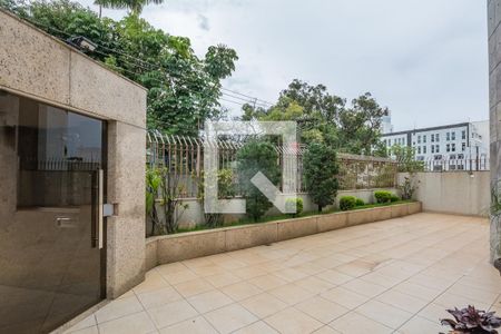 Apartamento à venda com 145m², 4 quartos e 3 vagas Apartamento à venda com 145m², 4 quartos e 3 vagasEntrada