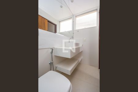 Apartamento à venda com 145m², 4 quartos e 3 vagas Apartamento à venda com 145m², 4 quartos e 3 vagasBanheiro da Suíte