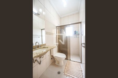 Apartamento à venda com 171m², 4 quartos e 3 vagasBanheiro da suíte 02
