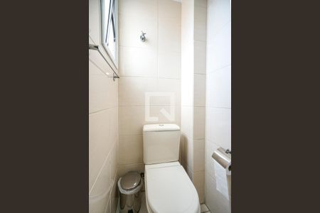 Apartamento à venda com 171m², 4 quartos e 3 vagasBanheiro da suíte 01