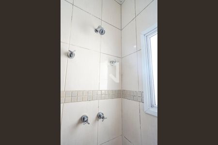 Apartamento à venda com 171m², 4 quartos e 3 vagasChuveiro