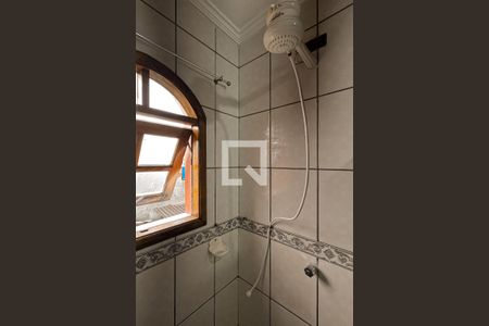 Banheiro de kitnet/studio para alugar com 1 quarto, 50m² em Parque Flamengo, Guarulhos