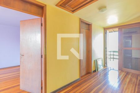 Casa à venda com 230m², 4 quartos e 2 vagasHall social