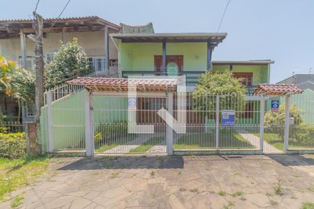 Casa à venda com 230m², 4 quartos e 2 vagasFachada
