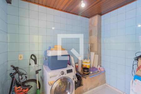 Casa à venda com 230m², 4 quartos e 2 vagasDepósito
