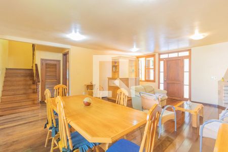 Sala de casa à venda com 4 quartos, 230m² em Harmonia, Canoas