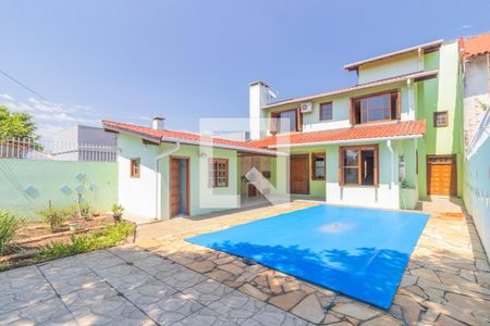 Casa à venda com 230m², 4 quartos e 2 vagasQuintal