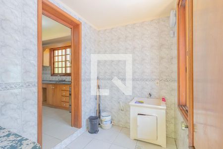 Casa à venda com 230m², 4 quartos e 2 vagasÁrea de Serviço