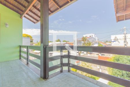 Casa à venda com 230m², 4 quartos e 2 vagasVaranda