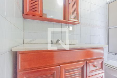 Casa à venda com 230m², 4 quartos e 2 vagasBanheiro da Suíte