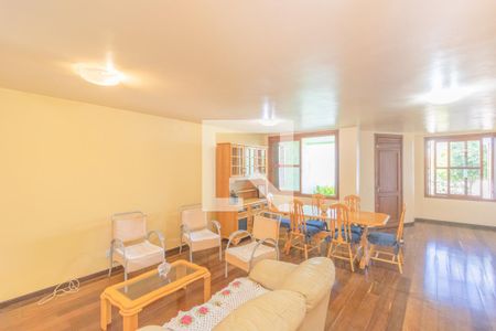 Sala de casa à venda com 4 quartos, 230m² em Harmonia, Canoas