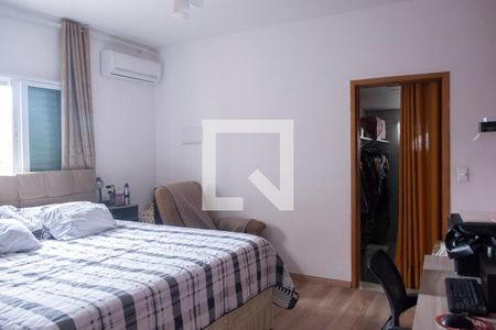 Casa à venda com 240m², 4 quartos e 1 vaga Casa à venda com 240m², 4 quartos e 1 vagaQuarto 4