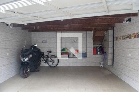 Casa à venda com 240m², 4 quartos e 1 vaga