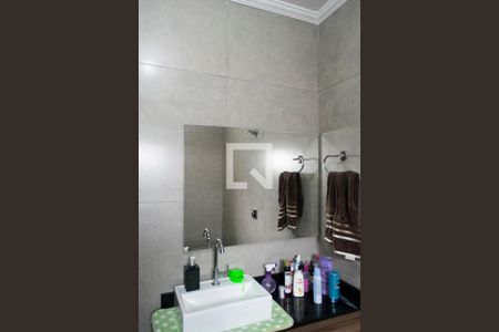 Casa à venda com 240m², 4 quartos e 1 vaga Casa à venda com 240m², 4 quartos e 1 vagaBanheiro 3