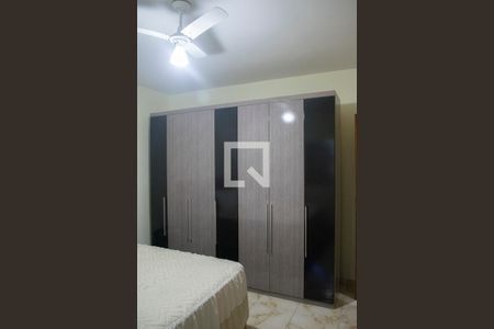 Casa à venda com 240m², 4 quartos e 1 vaga Casa à venda com 240m², 4 quartos e 1 vagaQuarto 1