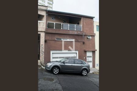 Casa à venda com 240m², 4 quartos e 1 vaga Casa à venda com 240m², 4 quartos e 1 vagaFachada