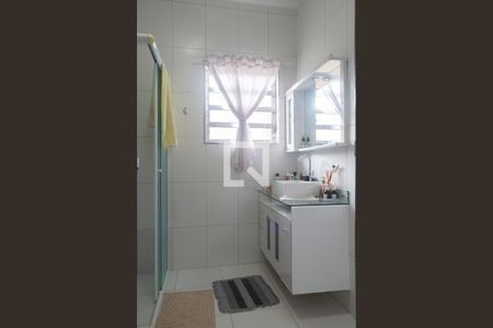 Casa à venda com 240m², 4 quartos e 1 vaga Casa à venda com 240m², 4 quartos e 1 vagaBanheiro 2